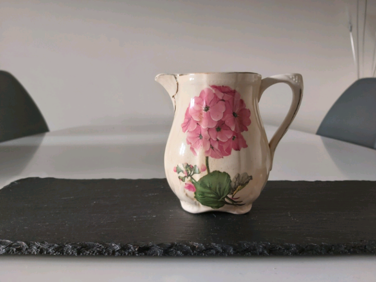 Alfred meakin jug