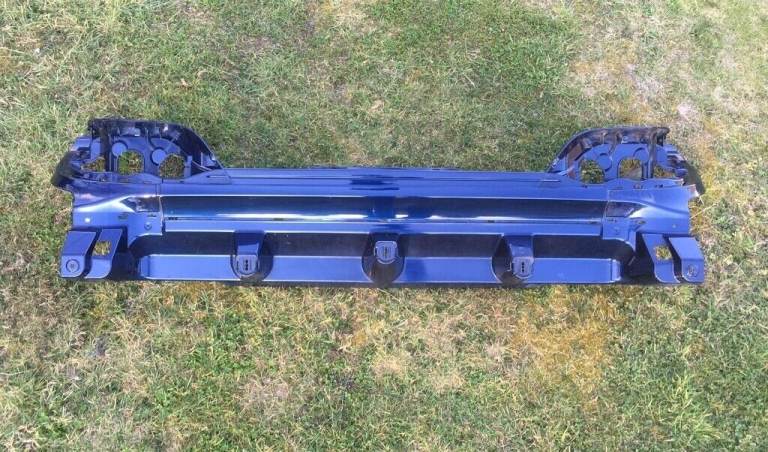 Smart Roadster rear upper panel in STAR BLUE / SHINE YELLOW / BLACK / SILVER