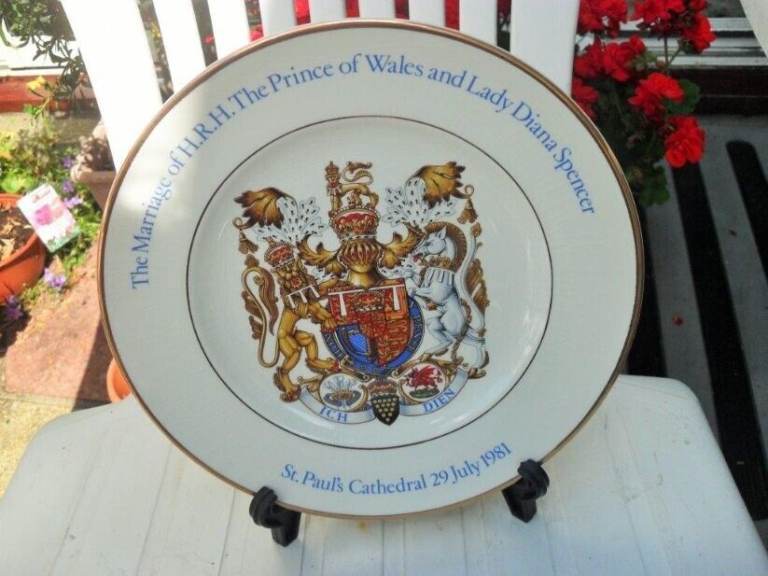 Charles & Diana collectable wedding plate