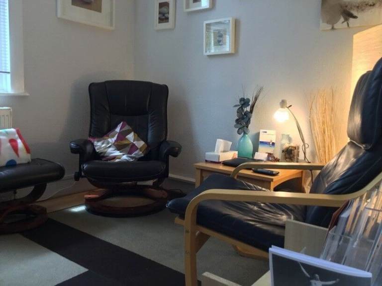 Newly refurbished Treatment/Therapy/Consulting Room available now in Radlett, Hertfordshire