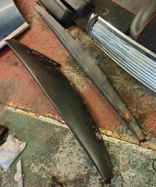 CLASSIC MINI TOP DASH RAILS GOOD CONDITION