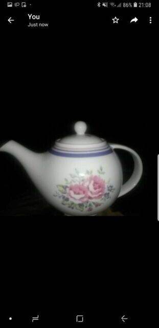 Quality as new teapot  spotless condition 
