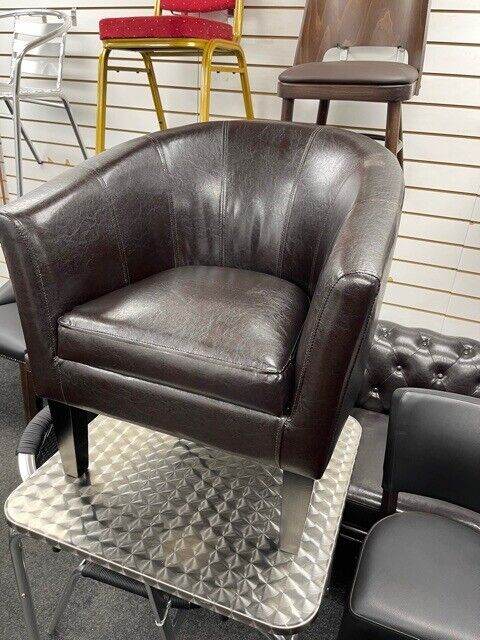New Cancelled order leather Tub chairs chocolate brown contract leather for Pubs, Clubs, Bars. 