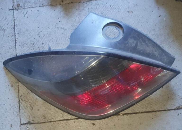 Vauxhall Astra H 3 Doors Left Side Rear Light 2008