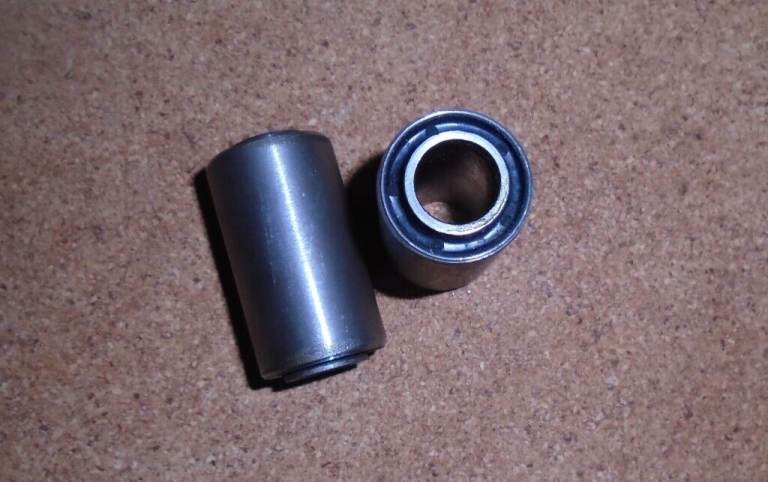 Yamaha swinging arm bushes for RD125 YFM50 and 100 RS100 and many more (see list below)