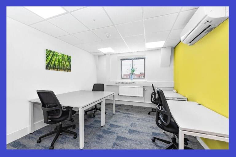 Salisbury - SP1 1EY, 5ws 1291 sqft serviced office to rent at Cross Keys House