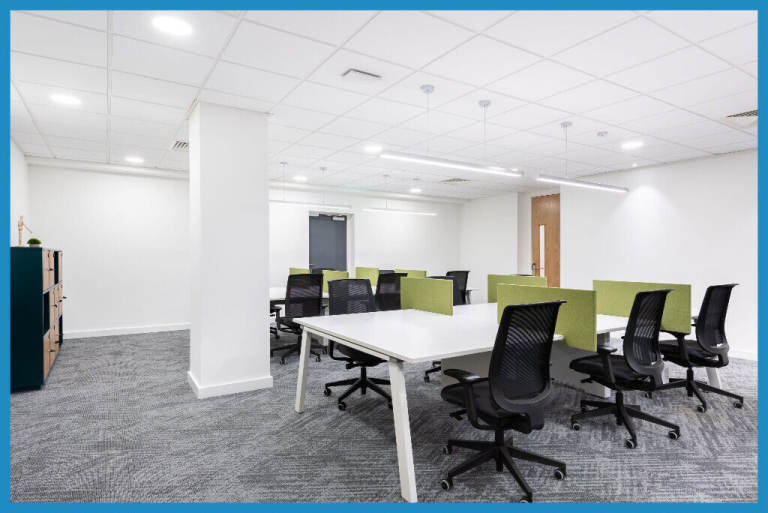 Manchester - M1 4DZ, Coworking space in Regus St James Tower