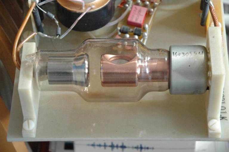 X-ray tube, from low hours machine Very ornamental (steampunk) or useable.
