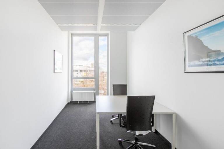 Newcastle -  NE1 3DY, Unlimited office access in Regus Newcastle Quayside