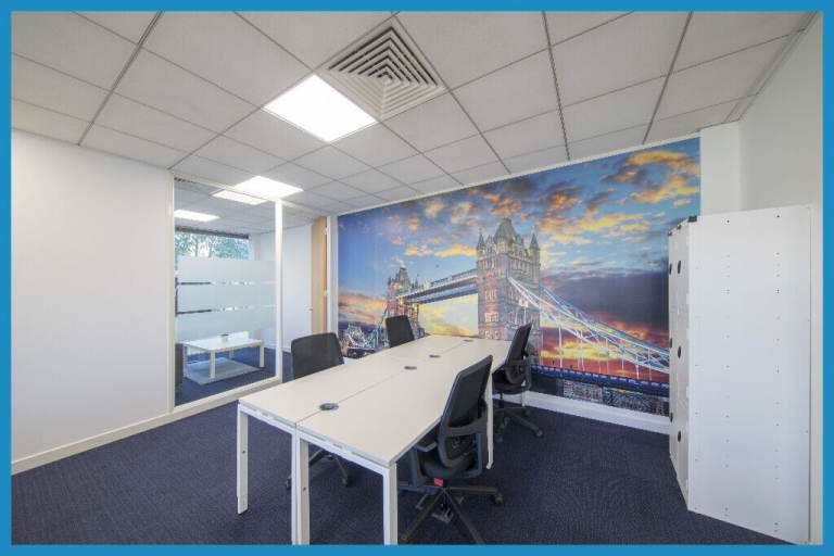 Milton Keynes - MK10 9RG, Join a collaborative coworking environment in Regus Atterbury Lakes