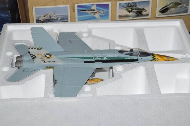 Franklin Mint Armour F-18 Hornet US Navy Eagle Noseart 98017 (RARE). From Feltham