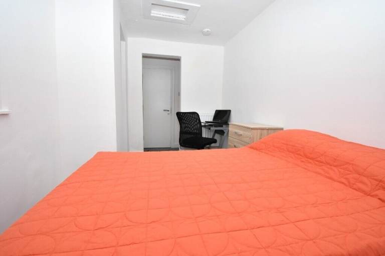 4 BED HMO BURNLEY FOR SALE ** ONLY £15,000 CASH ** REQUIRED