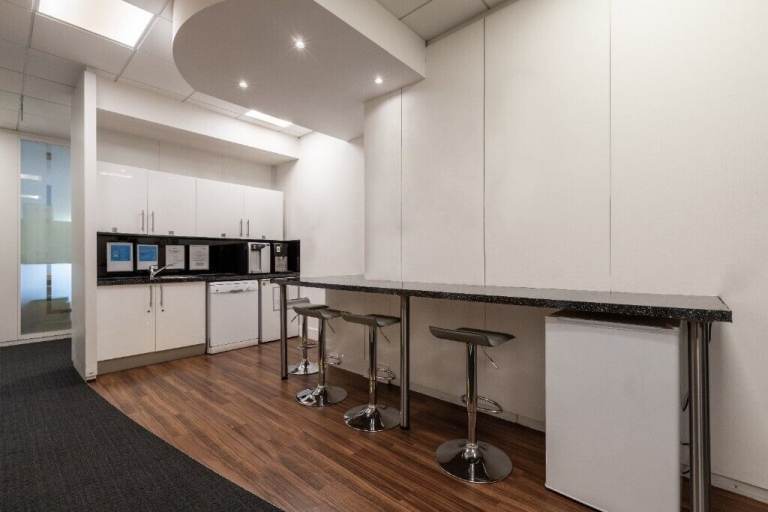 Reading - RG6 1PT, 2 Desk serviced office to rent at Thames Valley Park 