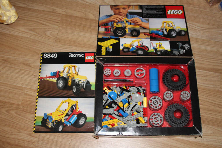 Lego Technic 8849 Tractor - Vintage set, rare, with instructions & box