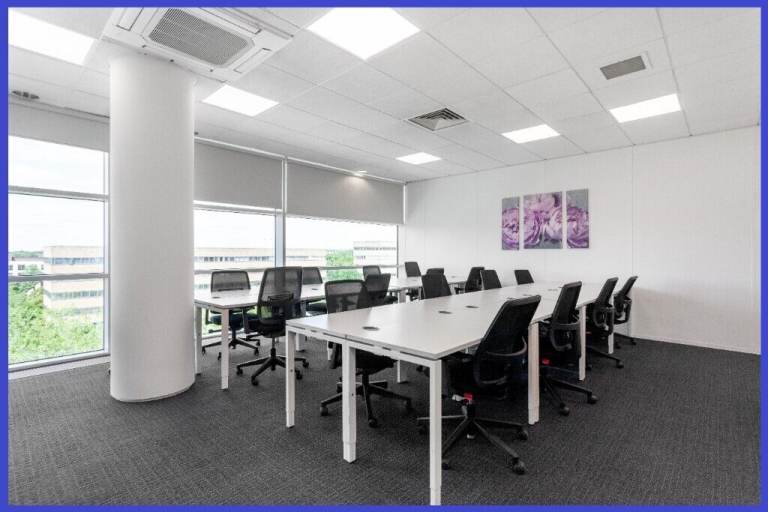 Milton Keynes - MK9 2UB, Co-working 322 sqft serviced office to rent at Midsummer Court