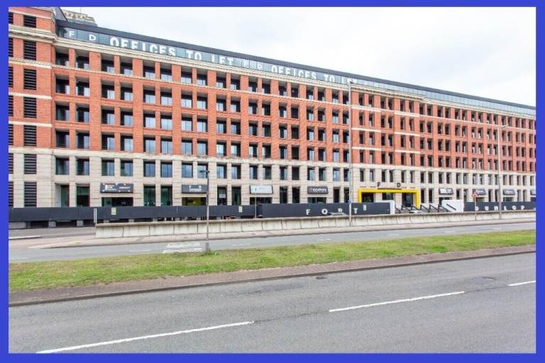 Birmingham - B24 9FE, 1 Work station private office to rent at Fort Dunlop 