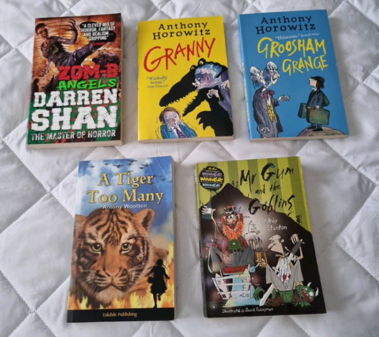 Bundle Young children/teen boys books