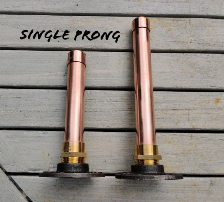 Industrial Designed Single Prong Copper Pipe Shelf Brackets 