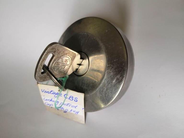 Vtg CBS Locking Petrol Cap & 1 Key CB828 Chrome Steel Probably-Ford 100E \ 103E Diameter 6.72 cm