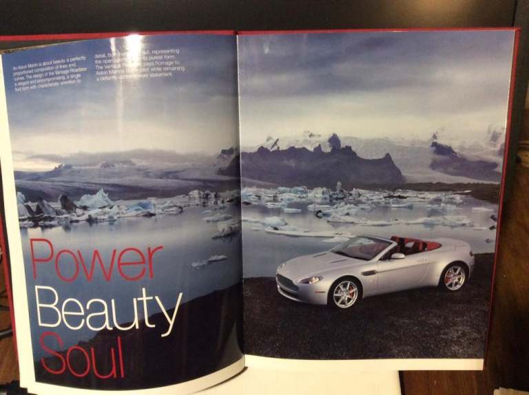 Aston Martin v8 vantage book