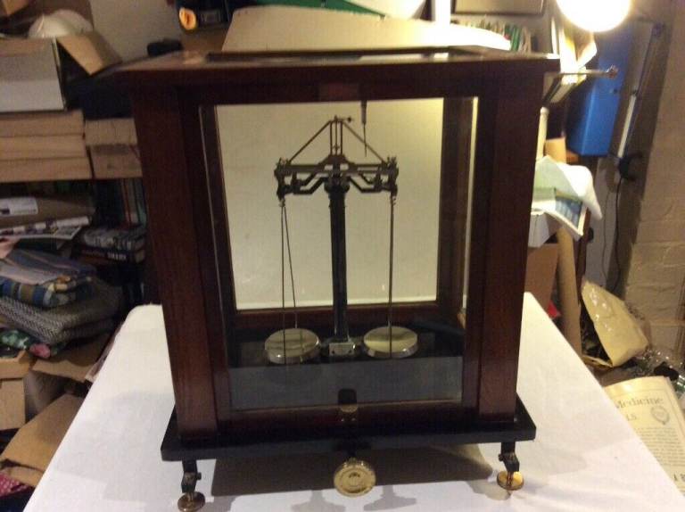 Vintage Scientific laboratory balance.