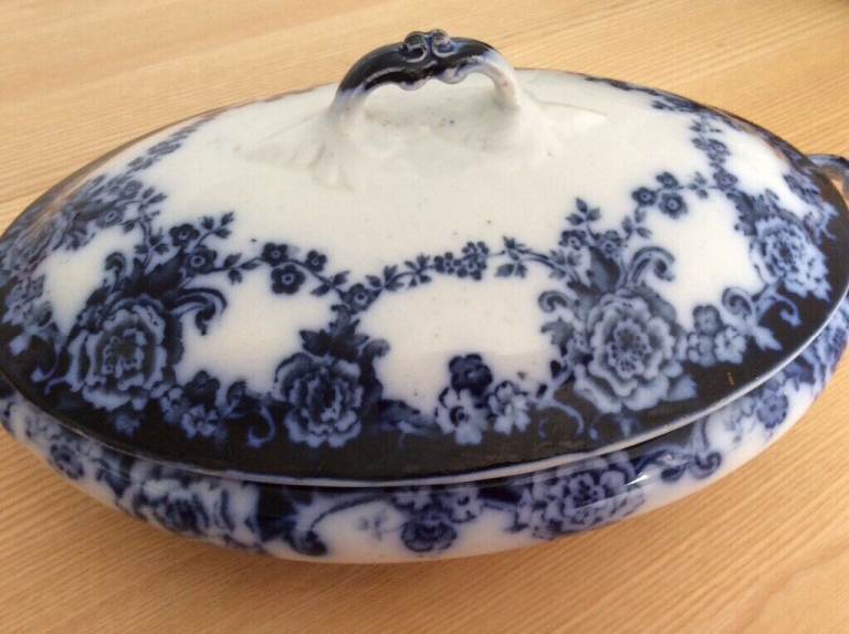 MYOTT & SON ANTIQUE DISH & LID Circa 1910