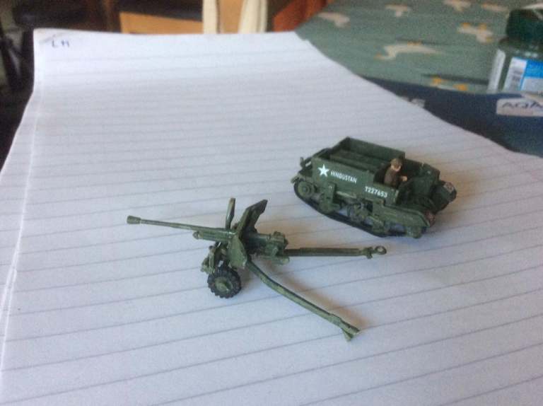 Airfix Bren and 6 pounder £3