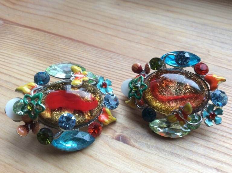 Astonishingly outrageous pair of retro, very kitsch, costume jewellery clip-on earrings 