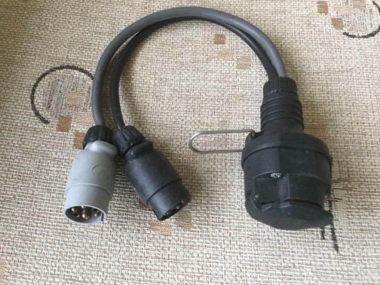 Caravan/Trailer Connector