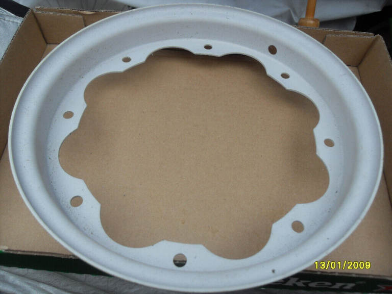 lambretta wheel rim one  side valve side