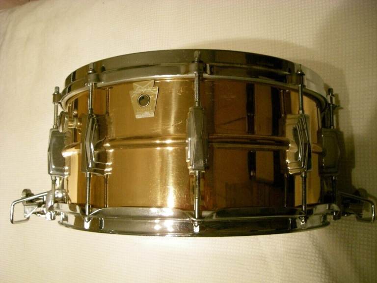 Ludwig  L-556 seamless bronze Supersensitive snare drum  14 x 6 1/2-Chicago '83/'84 - rare & vintage