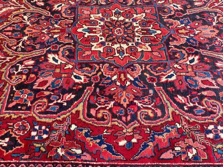 Persian heriaz hand knotted wool rug 280x400cm