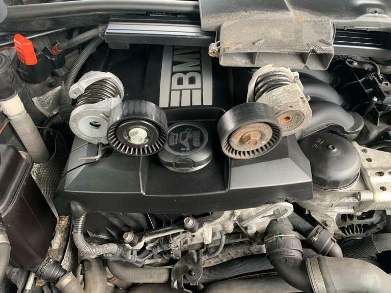 Mobile mechanic vehicle repair diagnostics car engine battery alternator technician 