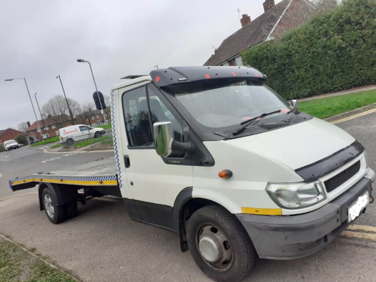 Breakdown Recovery Service & Transport