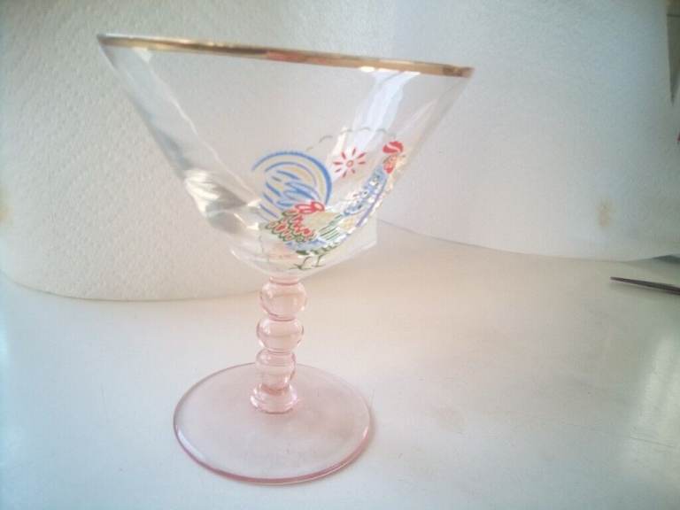Vintage 1950s cocktail glass with cockerel design 