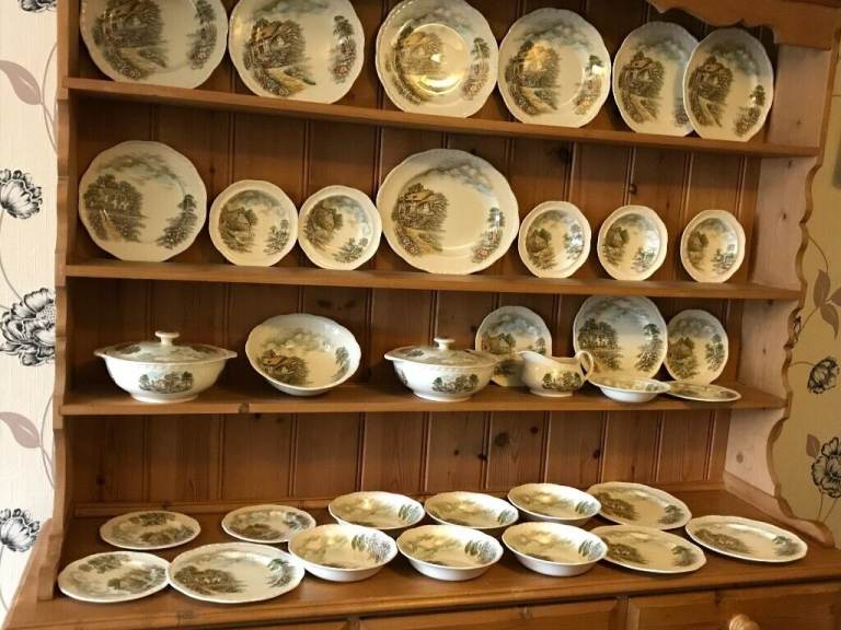 Vintage 35 Piece Alfred Meakin Famous Cottages Dinnerware Set