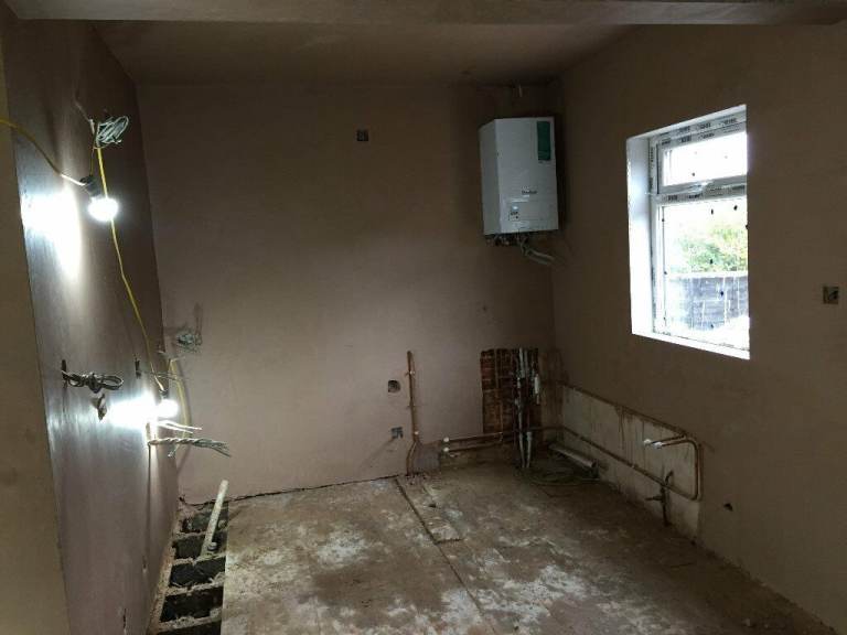 PLASTERING,PLUMBING,TILING,CARPENTRY,DECORATING, FULL HOUSE REFURBISHMENT