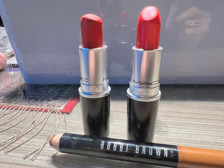 2 X MAC lipstick & Bobby Brown lip pencil 