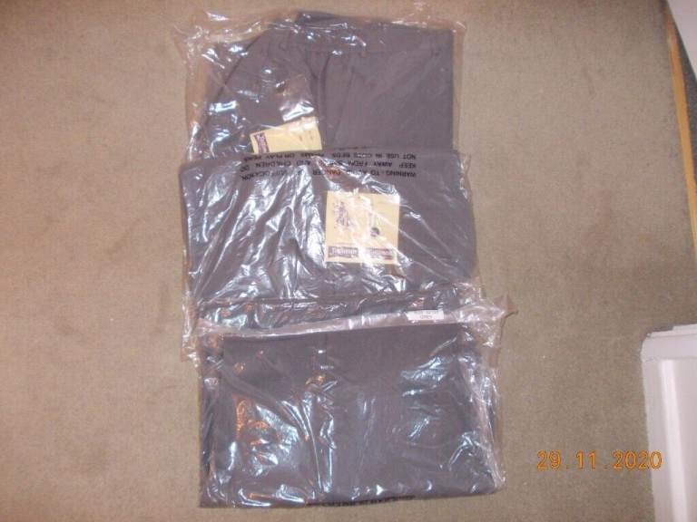 Men's Trousers colour mid grey - New