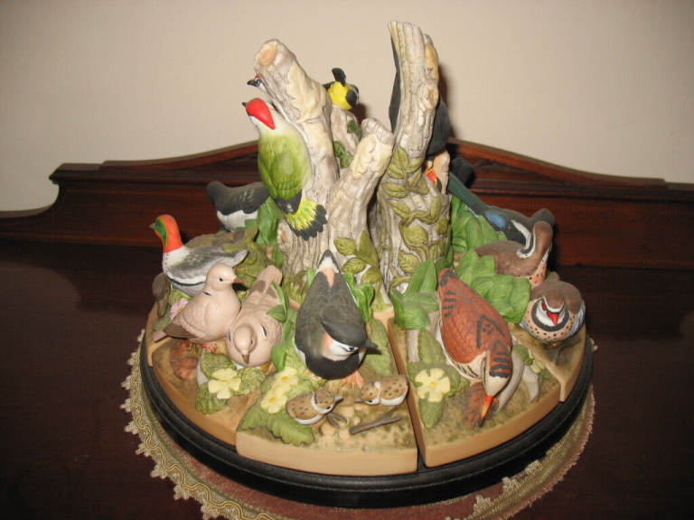 Birds of the Forest: 12 hand-painted porcelain sculptures wooden turntable, Bob Hersey, Danbury Mint