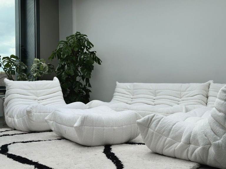 LIGNE ROSET TOGO 5 PIECE IN WHITE BOUCLE