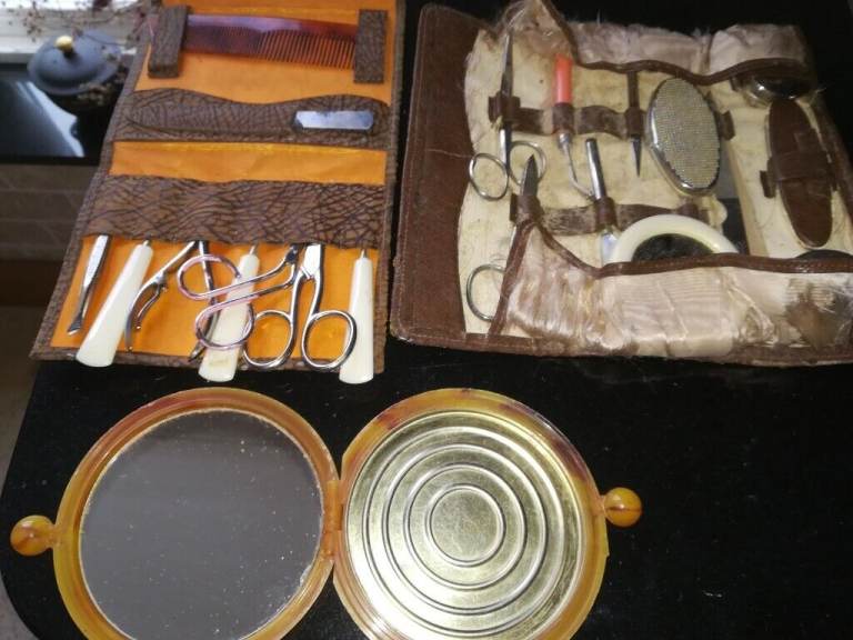 Vintage Grooming Beauty Sets Job Lot