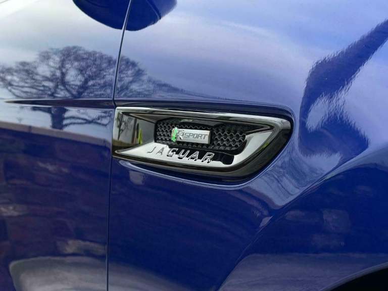 Jaguar F-PACE 2.0d R-Sport Auto AWD 