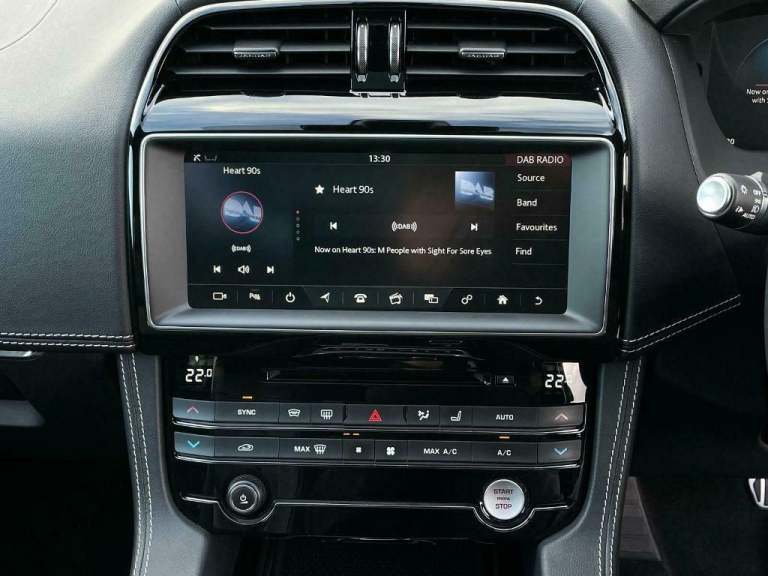 Jaguar F-PACE 2.0d R-Sport Auto AWD 