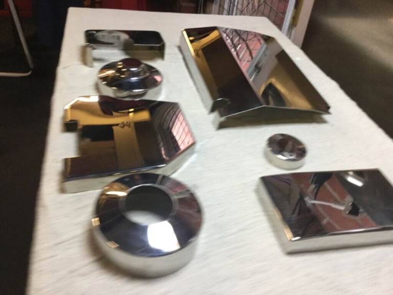 BMW V8 Chrome Covers