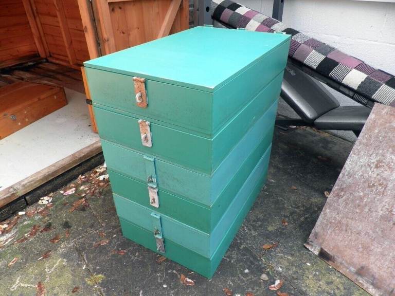 LOCKABLE WOODEN STORAGE BOXES, X6, MARKET STALL, GREEN (GREAT CONDITION)