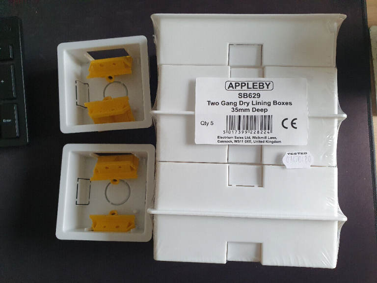 5x Appleby Two Gang Dry Lining Boxes + 2x Appleby Single Gang (35mm)