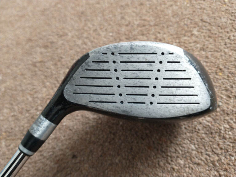 SLAZENGER 3 WOOD. STEEL SHAFT. Good condition.