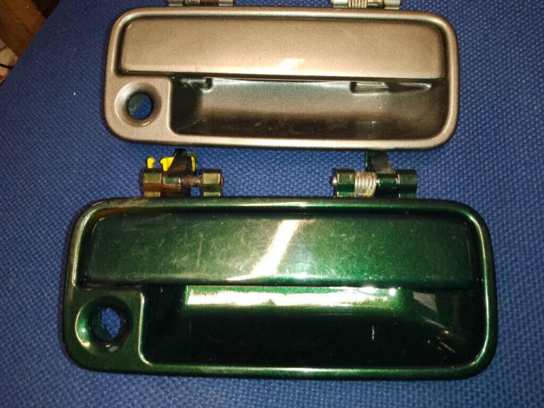 NEW ROVER 600 OR HONDA ACCORD DRIVERS DOOR HANDLE SILVER, GREEN BLUE OR RED