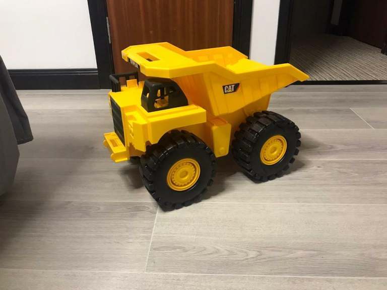 CAT Toy Dump Truck 